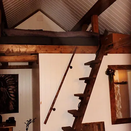 Lodge I Uten Innlagt Vann Delt Bad Hurdal